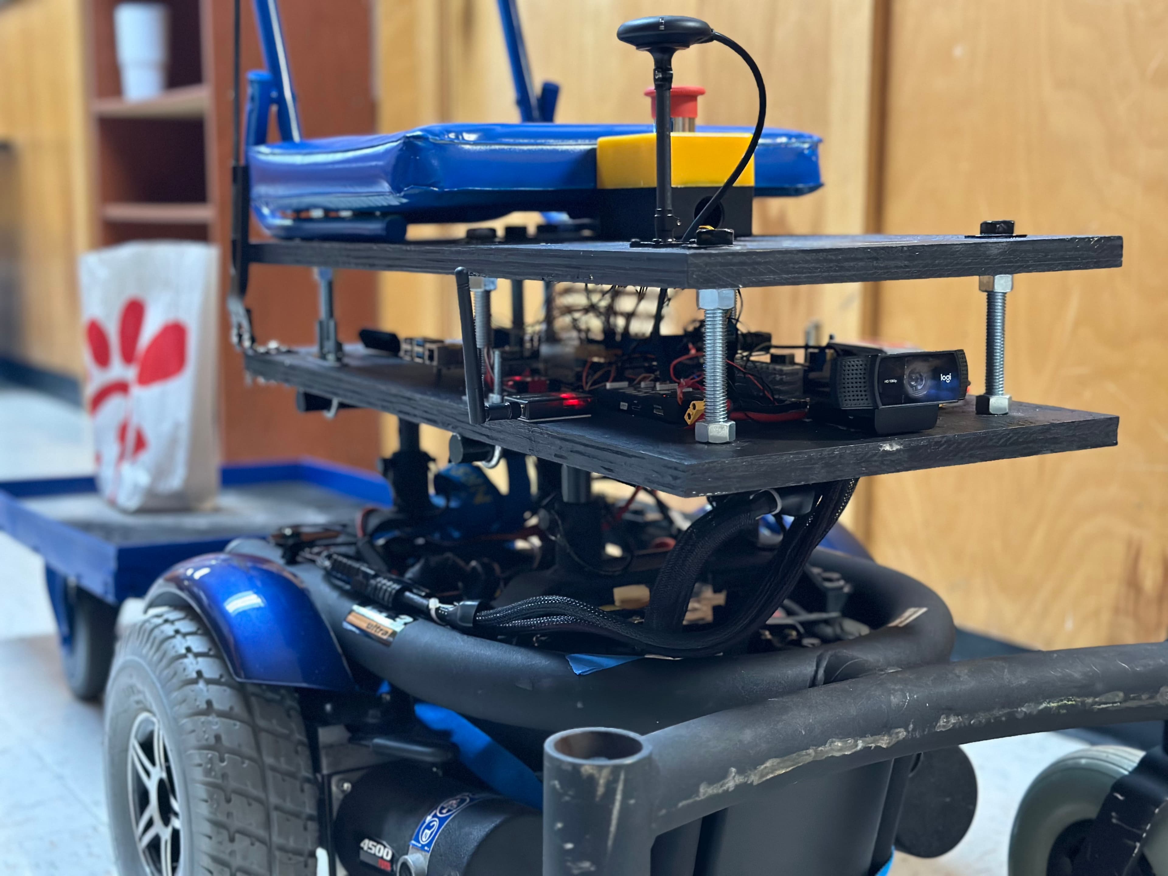 Image of the food delivery rover